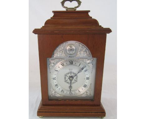 Silver Jubilee mantle clock (Pailthorp Grimsby) no 251