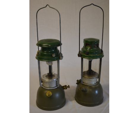 A 'Vapalux' Willis Bates lamp and a Bialladdin model 305 lamp