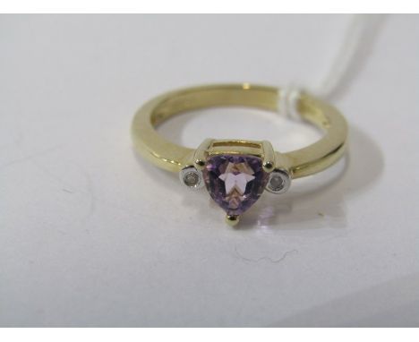 9ct YELLOW GOLD AMETHYST &amp; DIAMOND RING, principal trillion cut amethyst with small accent diamond to each shoulder in 9c
