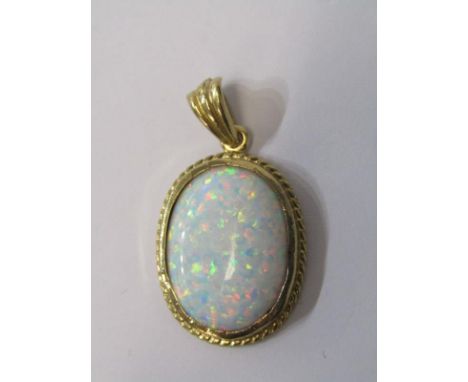 9ct YELLOW GOLD OPAL PENDANT, approx 4 grams in weight 