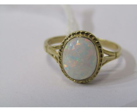 9ct YELLOW GOLD OPAL SOLITAIRE RING, size P 