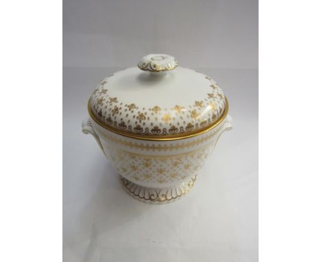 A Spode white and gilt ground ice bucket with liner, fluer-de-lis decoration, with cover