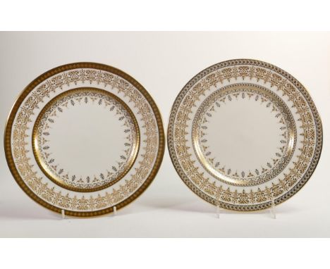De Lamerie Fine Bone China, heavily gilded Dinner Plates , specially made high end quality item, Made in England, diameter 27