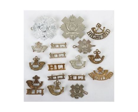 Grouping of Highland Light Infantry other ranks cap badges, collar & shoulder titles. Lot includes Q.V.C Volunteer Battalion 