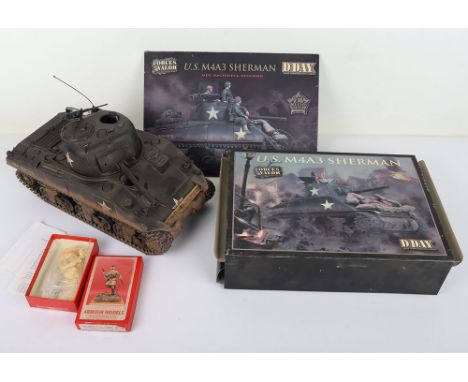 Forces of Valor M4A3 Sherman Tank:: Limited edition model tank with instruction folder and  boxed figures, Corgi  circus trai
