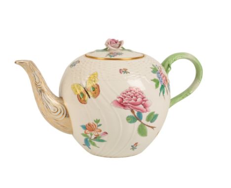HEREND; A PORCELAIN LARGE TEAPOT, 20TH CENTURY, the basket weave moulded sides painted in the 'famille rose' style, blue prin
