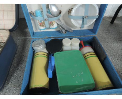 A Brexton vintage picnic hamper
