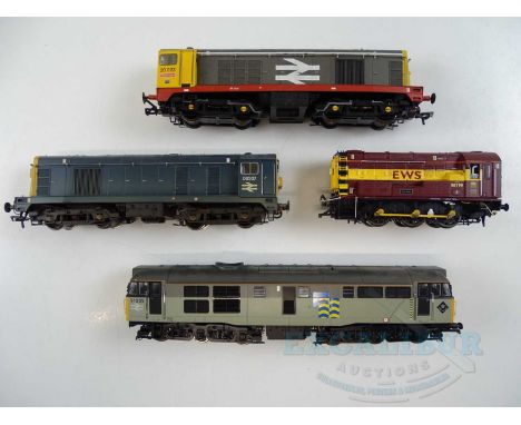 A group of unboxed OO gauge diesel locomotives by BACHMANN and HORNBY in various liveries - G/VG unboxed (4)