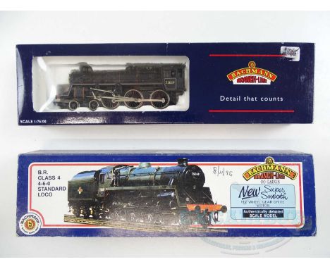 A pair of BACHMANN OO gauge Standard Class 4 steam locomotives in BR livery - G/VG in G boxes (2)