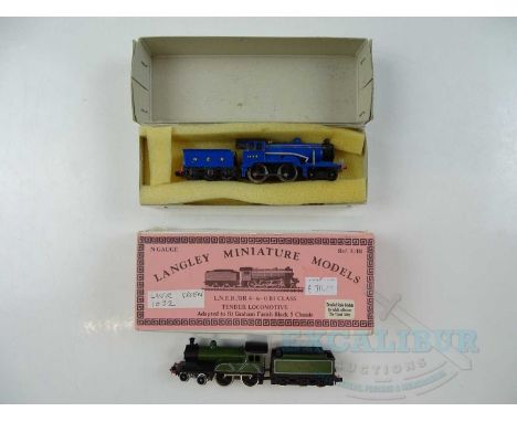 A pair of kitbuilt N gauge steam locomotives, probably by LANGLEY with FARISH chassis, comprising a Claud Hamilton in GER blu