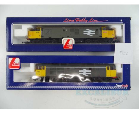 A pair of LIMA OO gauge diesel locos comprising Classes 31 and 37 both in Railfreight livery (vendor advises DCC fitted) - VG