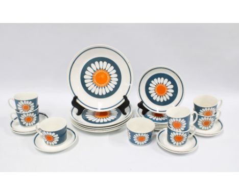 Figgio Flint turi Design Daisy table ware to include five plates, five side plates, seven cups , five saucers and a sugar bow