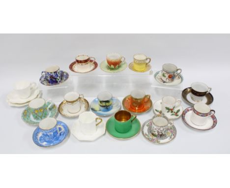 Collection of seventeen various  cabinet cups and saucers (17) 