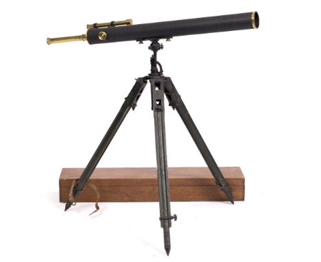 A MID 20TH CENTURY BROADHURST CLARKSON & CO. TELESCOPE with black lacquered body, tripod and fitted case, the body 94cm long