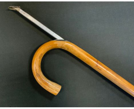 A horse measuring walking stick, the curved handle enclosing a scale, 99cm long 
