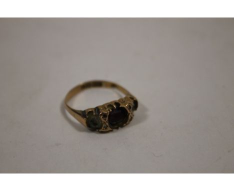 A VINTAGE 9CT GOLD DRESS RING A/F