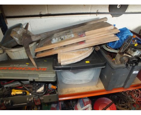 A LARGE QUANTITY OF ASSORTED HAND TOOLS, POWER TOOLS ETC