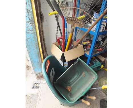 A QUANTITY OF GARDENING ITEMS, TOOLS ETC