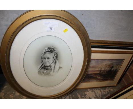 A SMALL QUANTITY OF PRINTS TO INCLUDE AN OVAL FRAMED PORTRAIT 