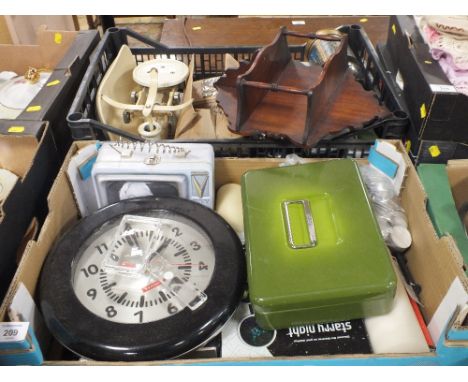 TWO TRAYS OF ASSORTED SUNDRIES TO INCLUDE CLOCKS, SCALES ETC. 
