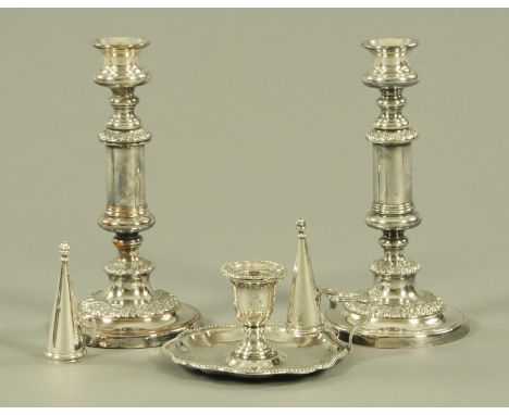 A pair of 19th century silver plate on copper telescopic candlesticks, height closed 22 cm, height fully extended 27.3 cm, to