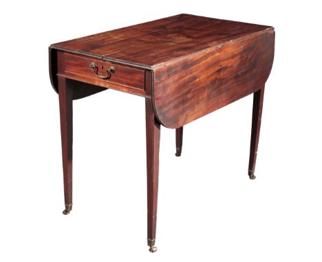 A GEORGE III MAHOGANY PEMBROKE TABLE the drop flap top with rounded corners and moulded edge over a single frieze drawer to o