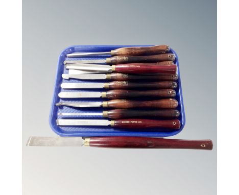 A tray of eight Hamlet Craft Tools chisels, three further Record power chisels 