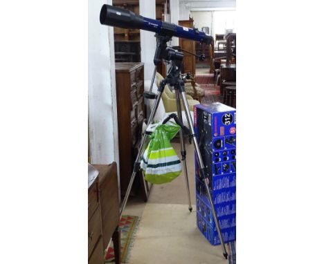 A Bresser Skylux 35x-175x telescope, complete with tripod and box and accessories 