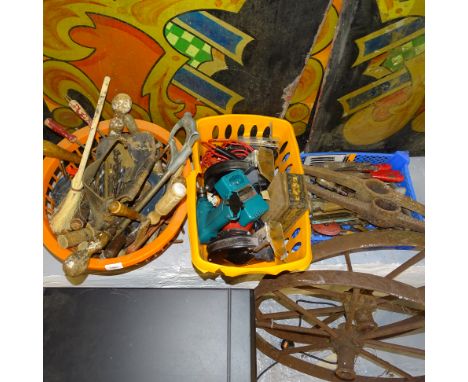 Quantity of hand tools, electric bench grinder etc