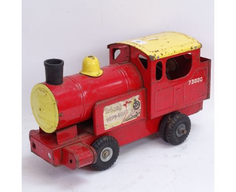 A Vintage tinplate Tri-ang Puff-Puff carpet locomotive train, model no. 73000, length 42cm 