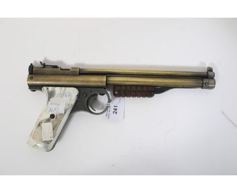 A Benjamin Franklin pneumatic pump action air pistol 22 calibre. (Sales only to aged 18 and over)