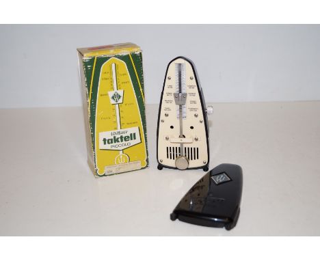 Vintage boxed musical metronome 