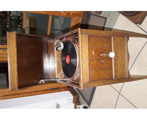 Columbia Grafonola. Record player