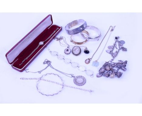 A MIXED LOT OF COSTUME JEWELLERY  to include a 9 carat yellow gold cased rotary ladies wrist watch in unassociated case,  sil