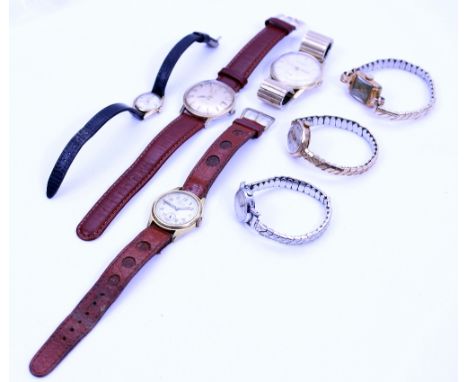 A SELECTION OF GENTS AND LADIES WRIST WATCHES to include a 9ct gold cased Smiths example, a Court Best example, a Lotus examp