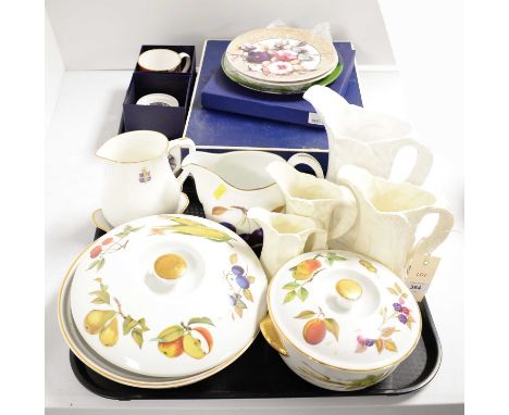 A selection of Royal Worcester ceramics, including: Golden Jubilee cup, in box; Golden Jubilee candle, in box; ‘Evesham’ patt