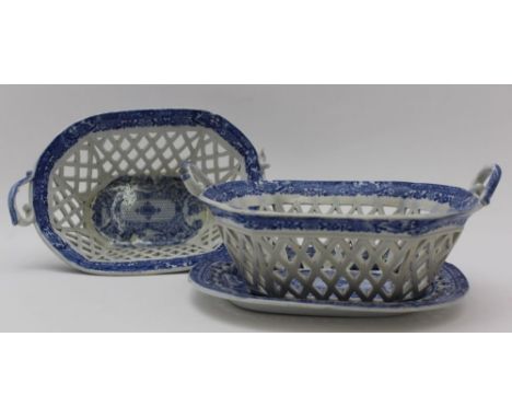 A PAIR OF EARLY 19TYH CENTURY CHESTNUT BASKETS, TRANSFER PRINT DECORATED TIN GLAZED CERAMIC. Oval reticulated basket form, 23