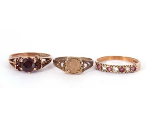 9ct gold garnet cluster ring, size K, a 9ct gold small Emperador coin ring, size J, together with a 9ct gold paste set ring, 