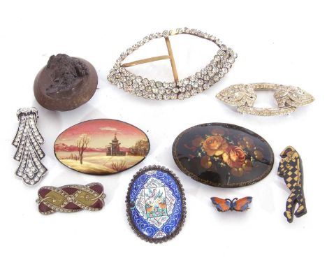 Mixed Lot to include costume brooches and buckle, painted enamel brooch, Art Deco style brooch stamped Atherine, two oval pai
