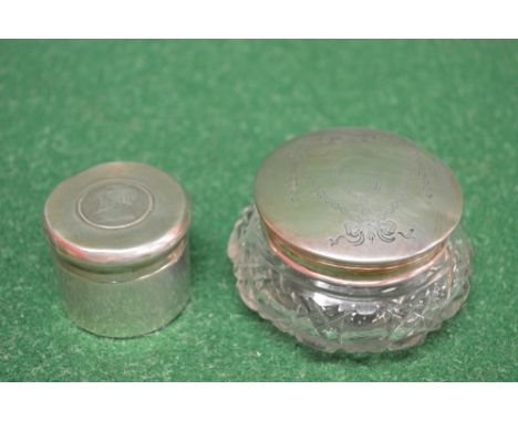 Cut glass dressing table pot having silver lid, marked for Sheffield together with a silver trinket box, the lid set with 189