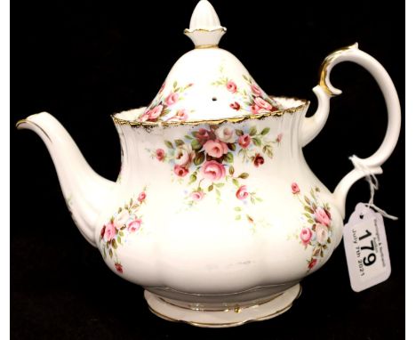 Royal Albert teapot in the Cottage Garden pattern, seconds quality. P&amp;P Group 3 (£25+VAT for the first lot and £5+VAT for