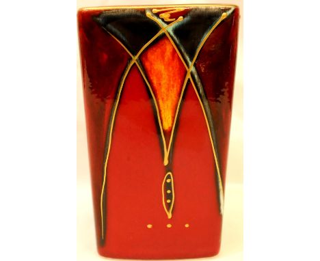 Anita Harris vase in the Gothic Arches pattern, signed in gold, H: 17 cm. P&P Group 2 (£18+VAT for the first lot and £3+VAT f