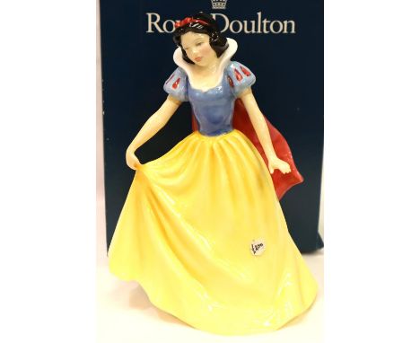 Royal Doulton limited edition figurine, Snow White, 55/2000, H: 20 cm. P&amp;P Group 2 (£18+VAT for the first lot and £3+VAT 