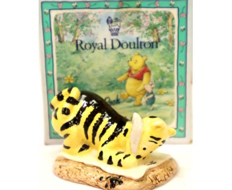 Boxed Royal Doulton figurine Tiger Signs Resolution, H: 5 cm. P&amp;P Group 1 (£14+VAT for the first lot and £1+VAT for subse
