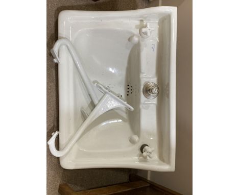 EARLY 20TH CENTURY PORCELAIN "GORELL" SINK, inscribed '"Gorell" Patent No 202053 13/12/22', 68cm wide, along with two wall br