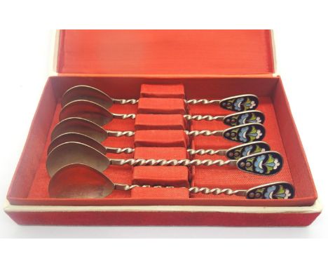 Cased set of Russian silver and enamel spoons. P&amp;P Group 2 (£18+VAT for the first lot and £3+VAT for subsequent lots) 