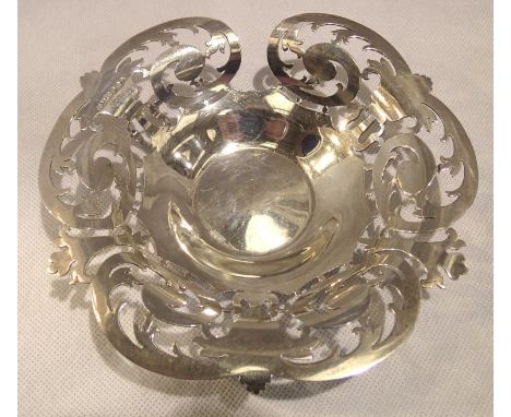 Hallmarked silver ornate pierced dish, D: 17 cm, 109g. P&amp;P Group 1 (£14+VAT for the first lot and £1+VAT for subsequent l