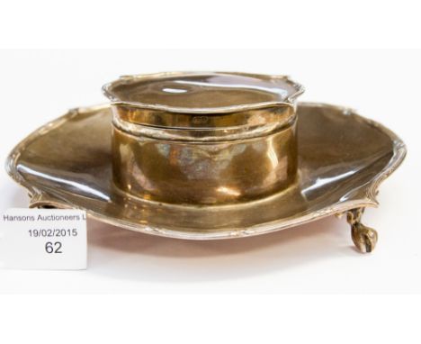 A silver trinket box on stand, silk lined, on four claw feet, Birmingam 1908, 15cm x 14cm