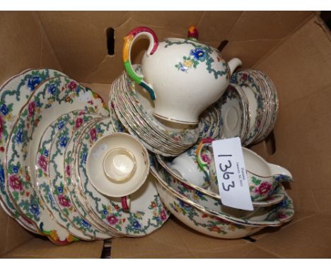 A Royal Cauldon 'Victoria' tea and part dinner service, 41 pieces approx, including teapot and serving bowls 