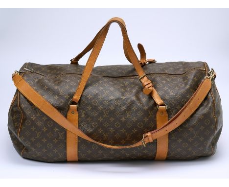 Gr. Reisetasche "Polochon",Louis Vuitton um 1990. Monogram Canvas, beiges Leder. Langer 2-Wege-Reißverschluß.  Lange, verstel